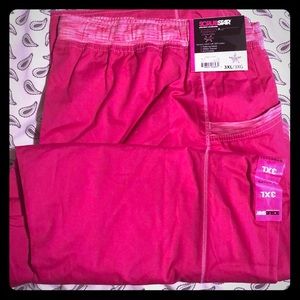 2/$20💖Hot pink scrubs 👩🏽‍⚕️